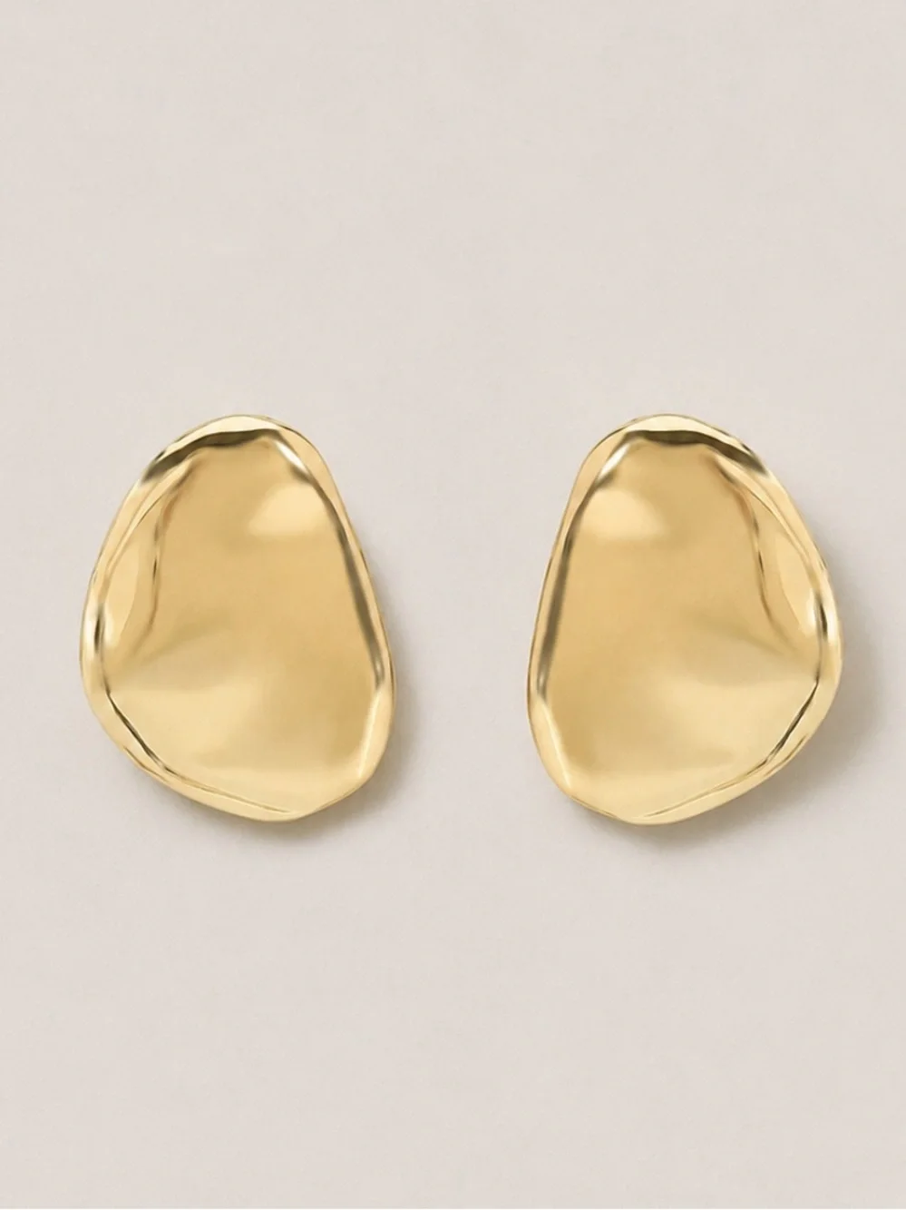 New! Gold Pebble Disk Statement Earrings NWOT